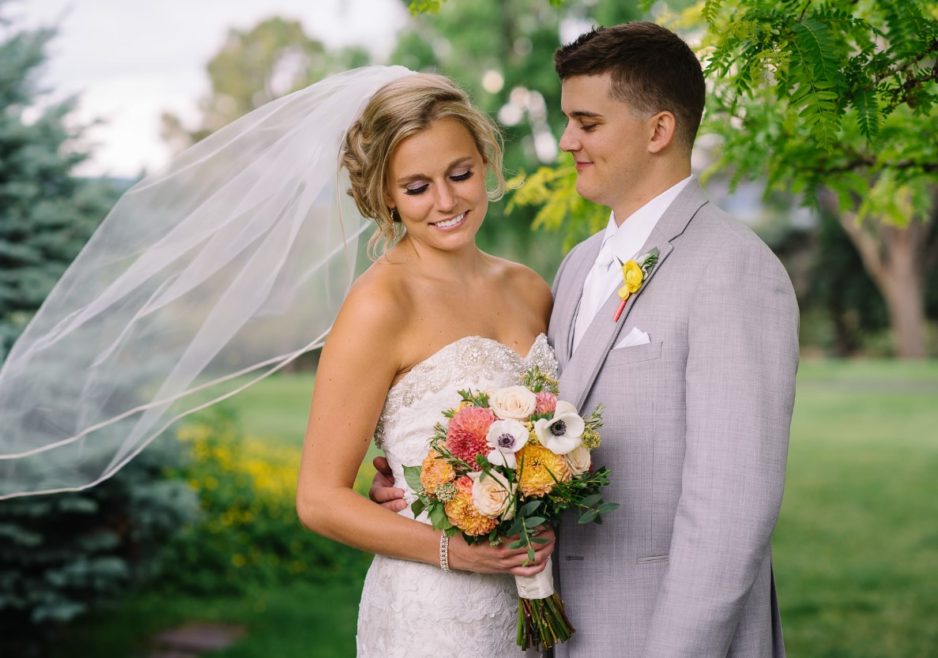 Retouch & Edit Wedding Photo Retouch & Edit Wedding Photo